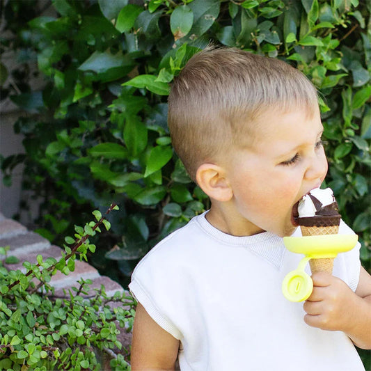Ice Saver - Ideal For Parties - Silicone Ice Holder for Kids